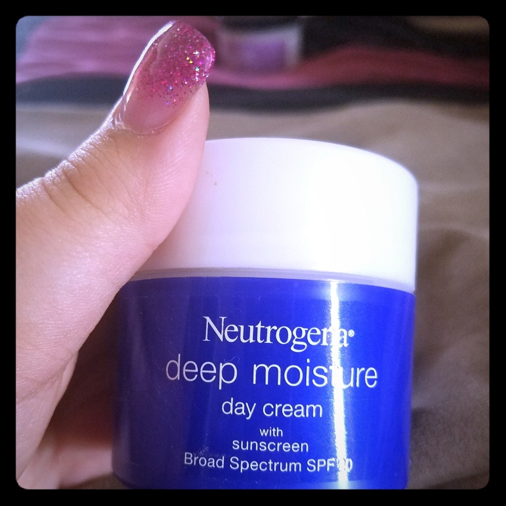 Neutrogena moisturizer Day and Night